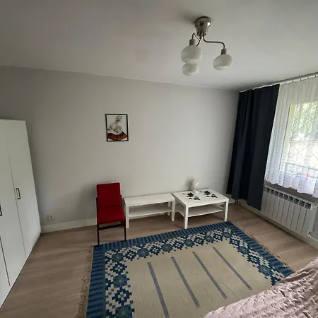 Kawalerka Radom, Os Poludnie Апартаменты